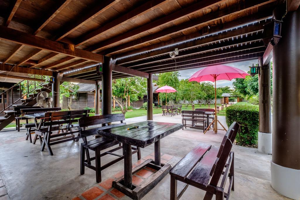 Banyen Villa Ban Ban San Sai 外观 照片
