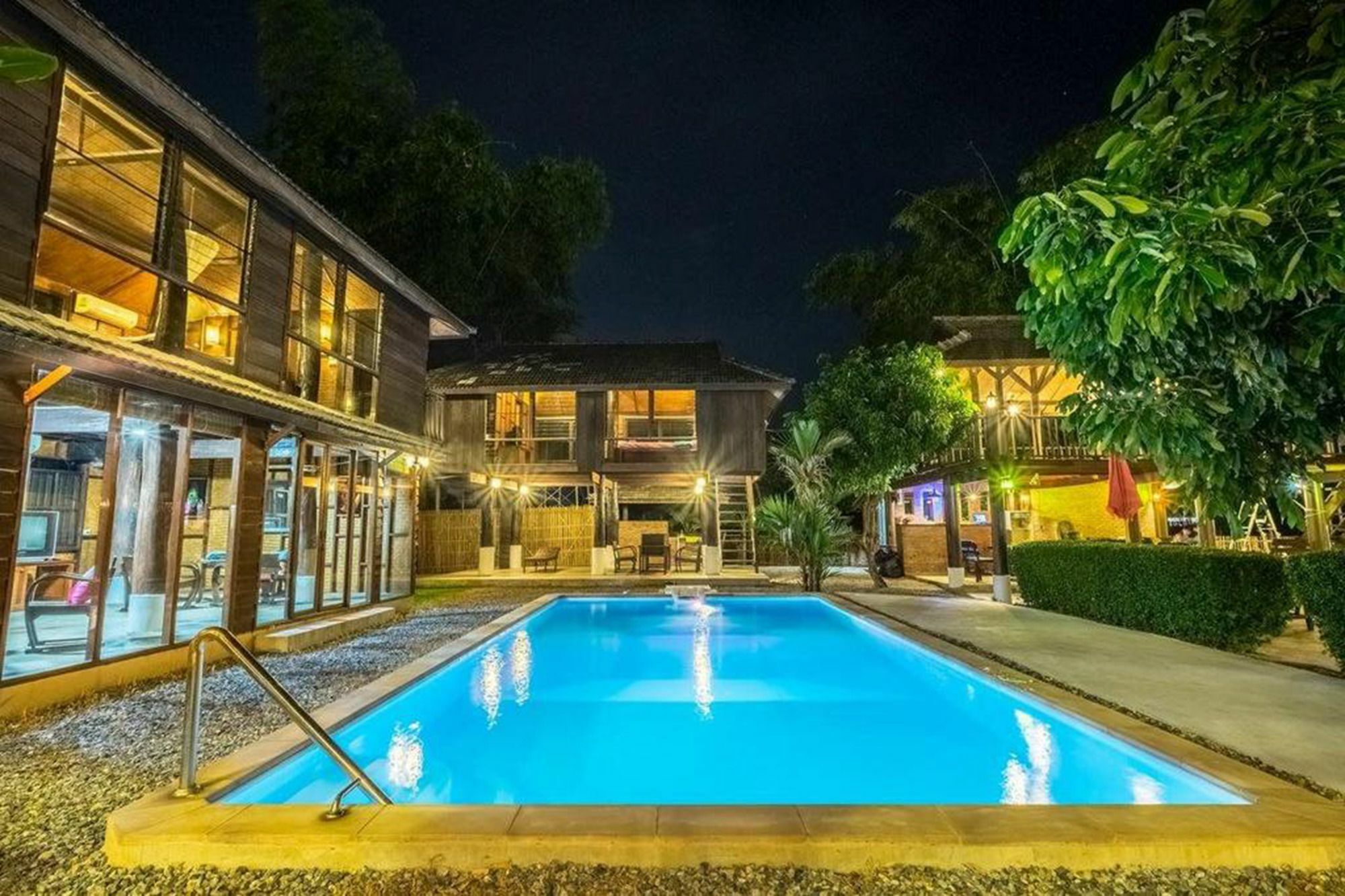 Banyen Villa Ban Ban San Sai 外观 照片